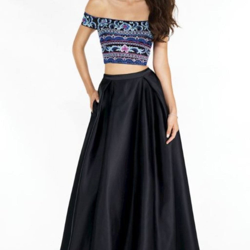 ALYCE PARIS 6817- 2 Piece Satin Skirt and Embroidered crop top